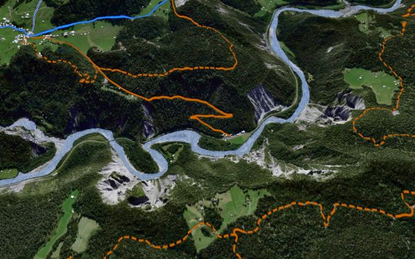 Terrainmodell von swisstopo mit überlagerten Wegen entlang des Vorderrheins